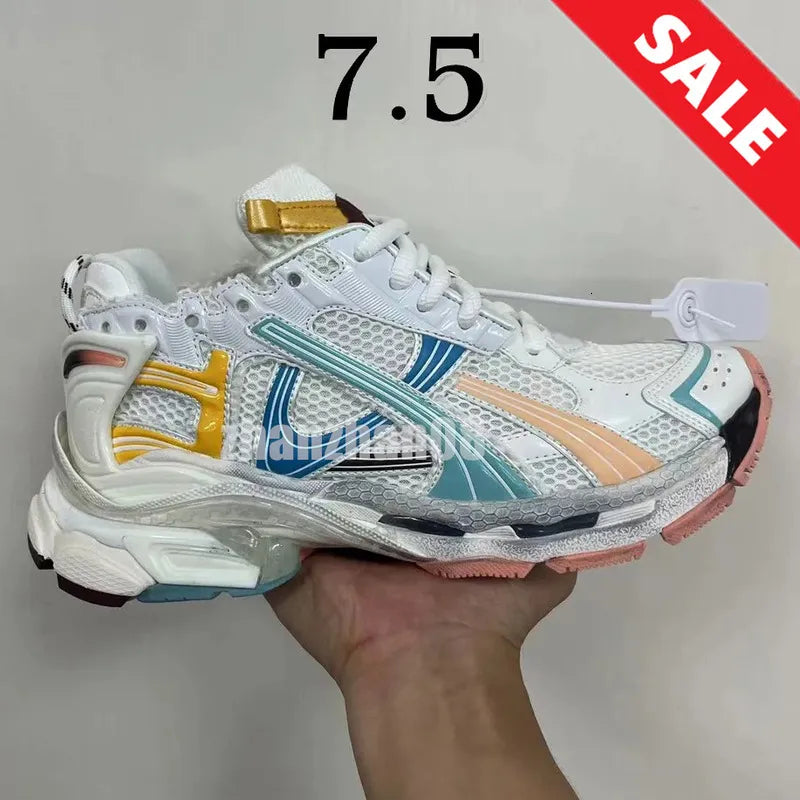 With Box Womens Mens Casual shoes Runner 7.0 7.5 Track 3.0 LED Multicolor Black White Designer Shoes Burgundy Trainers